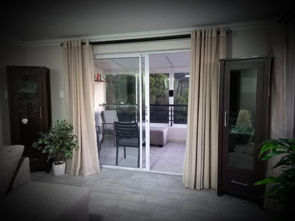 Bay-Side Apartment, Gordon'S Bay Eksteriør billede